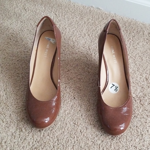 Shoes - Picture 2 of 3